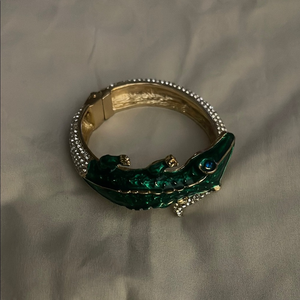 Green and Gold Alligator Bracelet - Picture 3 of 4